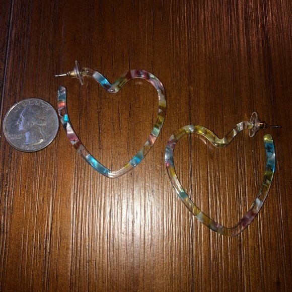 Acetate Pastels Open Heart Hoop Tortoise Earrings - Picture 5 of 5